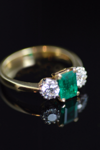 71629 emerald diamond ring 3