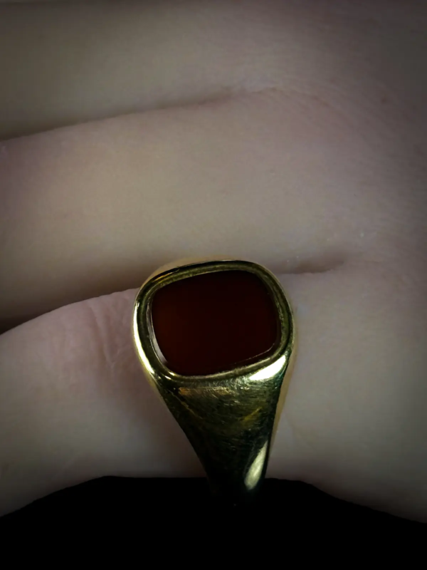 Vintage 9ct Yellow Gold Carnelian Signet Ring, Birmingham 1961