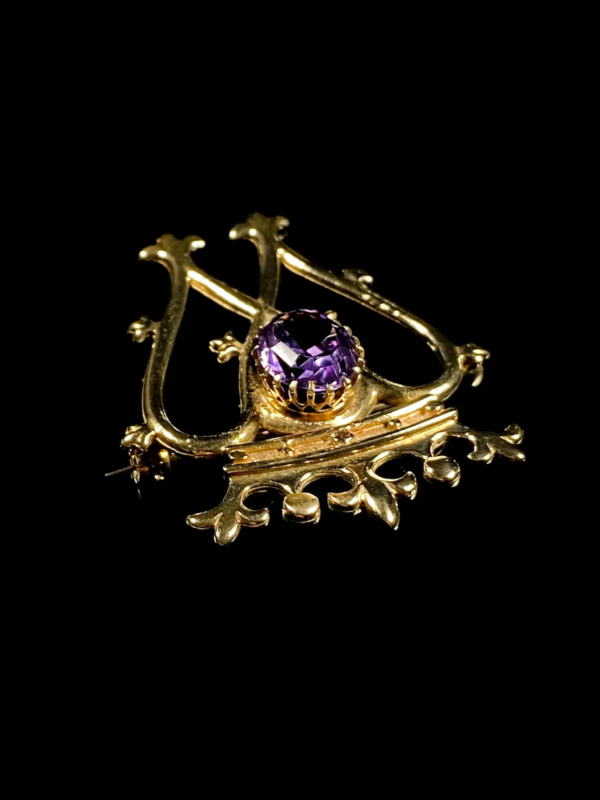 9ct Gold Amethyst Luckenbooth Scottish Brooch